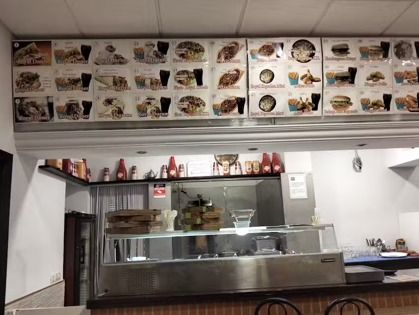 RoyAl Kebab Pizzer&iacute;a