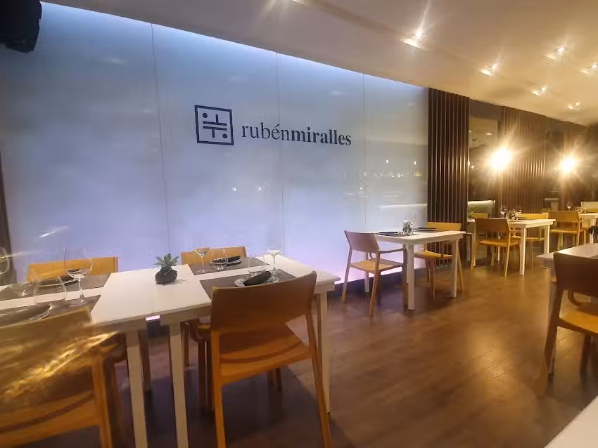 Rub&eacute;n Miralles restaurant.