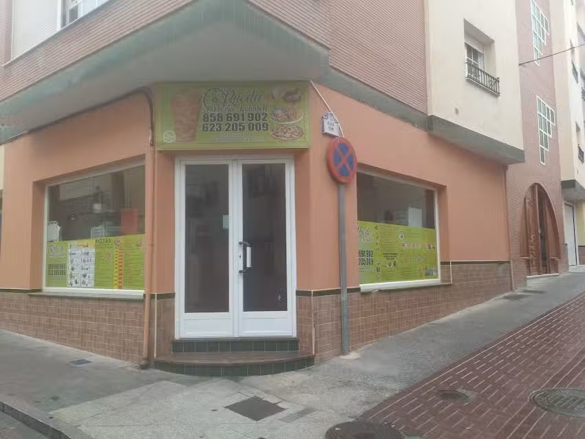 Rueda Pizzeria Kebab II caniles