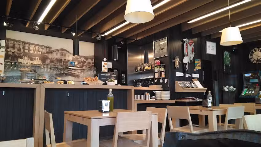 Ruta 33 Hondarribia &ndash; Restaurante & Cafeter&iacute;a