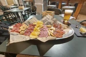 Sabaters Vinos y Tapas | Restaurante Valencia El Carmen