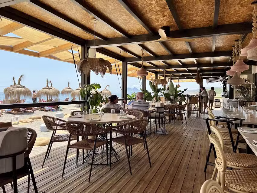 Sal Verde Arena Bar