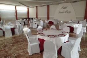 Salo Santa Creu Restaurante La Pusa