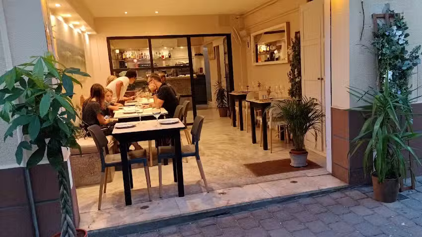 Salvana restaurant