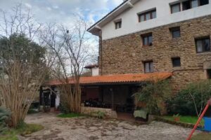Santueneako Gure Elkartea Taberna