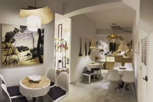 Senseless | Caf&eacute; & Art Gallery