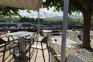 Set Caf&egrave;, el bar de la costa de Banyoles
