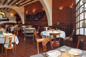 S&iacute;baris Taverna Gastron&ograve;mica