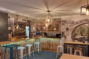 Sidrer&iacute;a Asgaya Valladolid