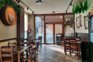 Sidrer&iacute;a Las G&uuml;elas