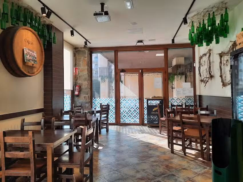 Sidrer&iacute;a Las G&uuml;elas