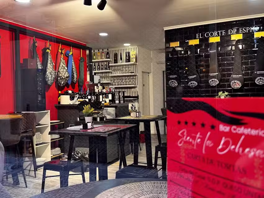 Siente la Dehesa by Espin