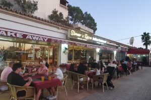 Simar&rsquo;s Spice Indian Restaurant