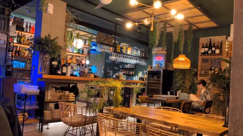 Singular Gastrobar