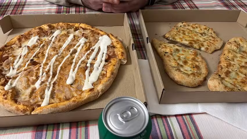 SOLANO&rsquo;S PIZZA