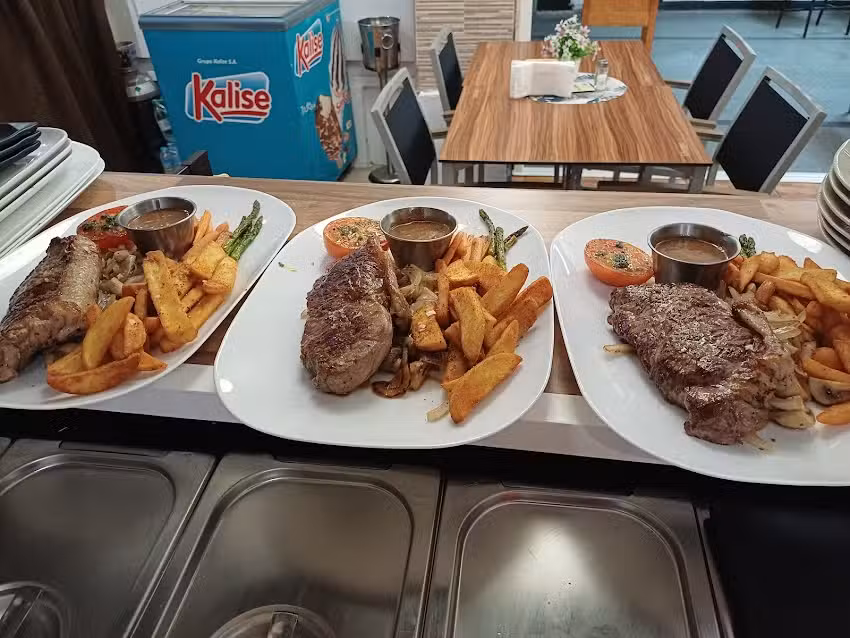 Sphinx Bar &Grill