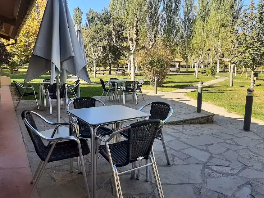 Taberna Bar Salzar