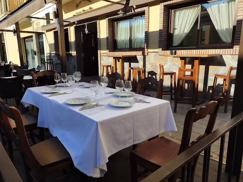 Taberna Bar&oacute;n De C&uacute;tar