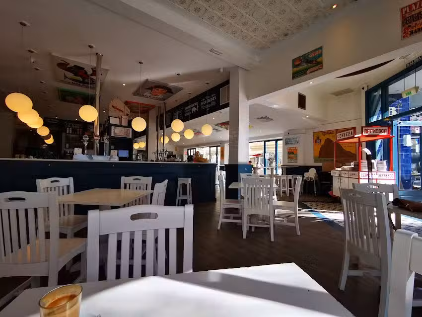 Taberna Casa Blanca Ban&uacute;s