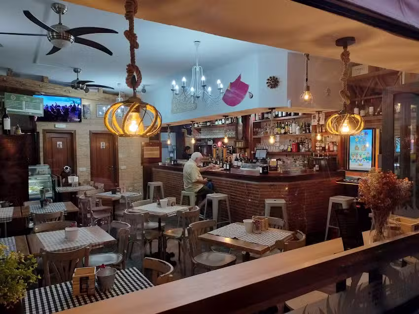 TABERNA CHARRA EL TORITO