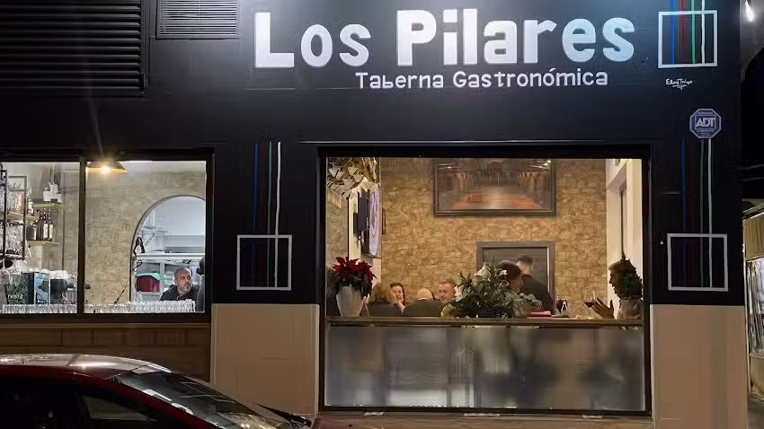 Taberna Gastron&oacute;mica Los Pilares
