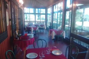 Taberna Mes&oacute;n Garcys