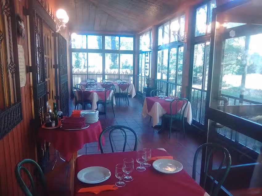 Taberna Mes&oacute;n Garcys