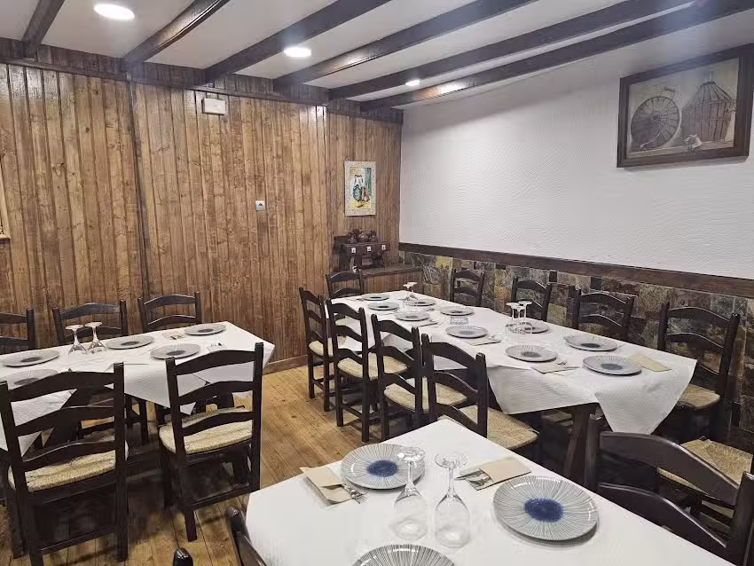 TABERNA PUERTA DE LA IGLESIA &laquo;LO # F@SIL&raquo;