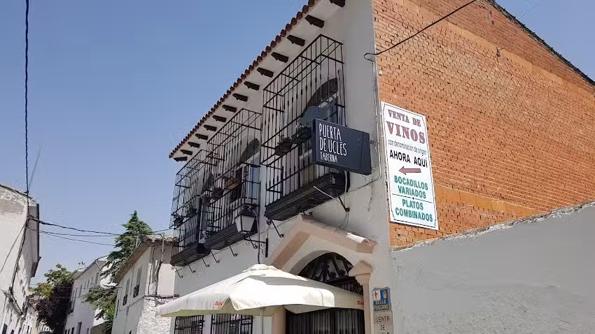 Taberna Puerta de Ucl&eacute;s