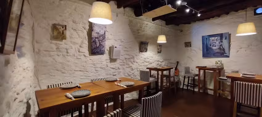 Taberna Restaurante La Tapa