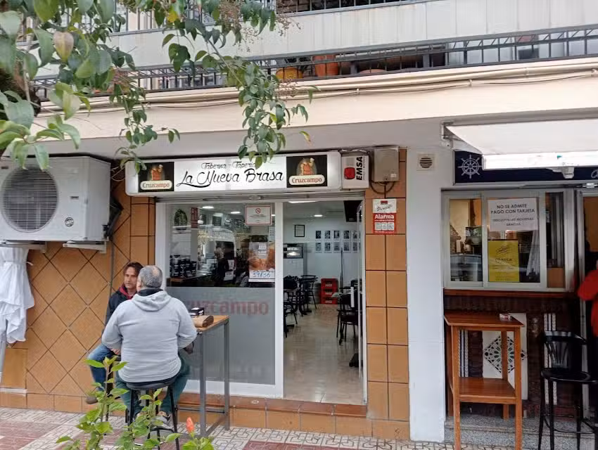 Taberna taper&iacute;a Casa Tejada