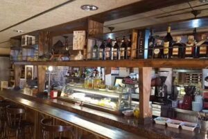 Taberna Vermuteria Cal Bot&iacute;