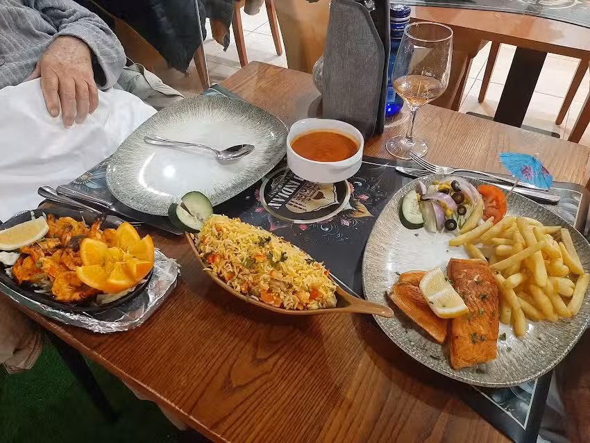 Taj Indian Restaurant Zeniamar