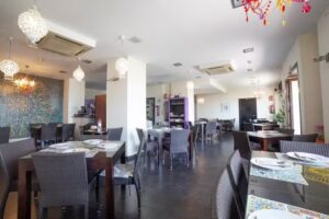 Taj Mahal Tandoori Restaurant