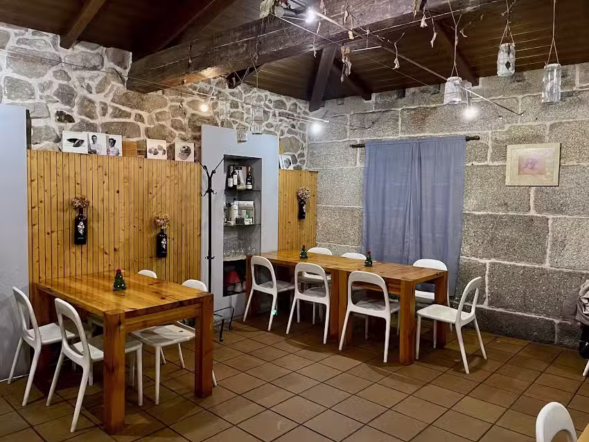 Tapas e Vi&ntilde;os