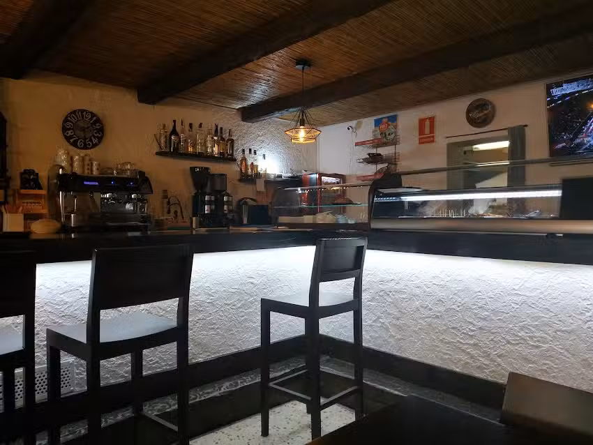 Tarek Bar Restaurant