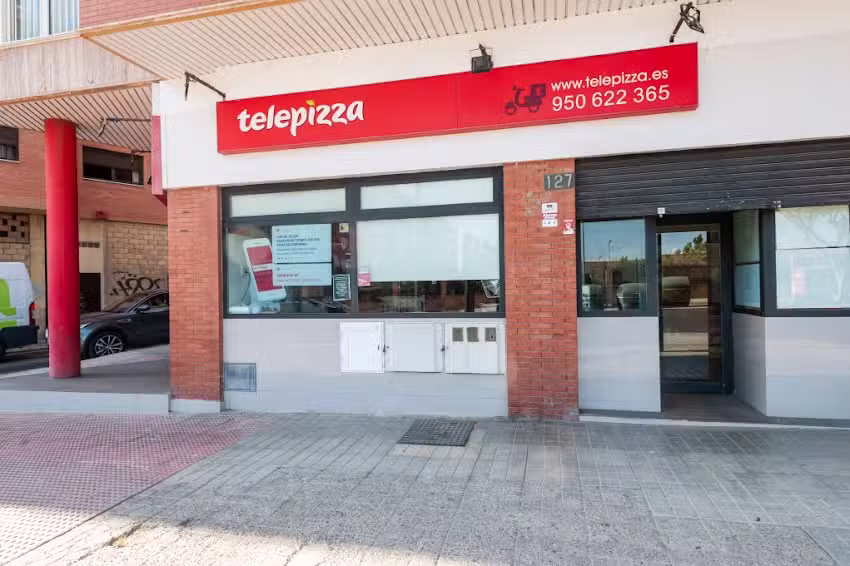 Telepizza Almer&iacute;a, M. Aza&ntilde;a &ndash; Comida a Domicilio