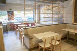 Telepizza &Aacute;vila, Agust&iacute;n &ndash; Comida a Domicilio