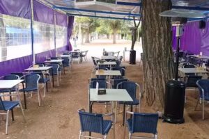 TERRAZA RESTAURANTE TRIKYTAPAS BLUE