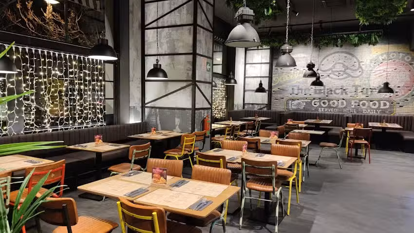 The Black Turtle &ndash; Cortes Valencianas