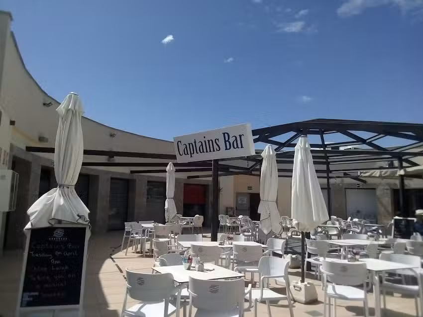 The Captain&rsquo;s Table restaurant