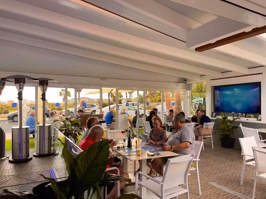 The Globe on the Golf