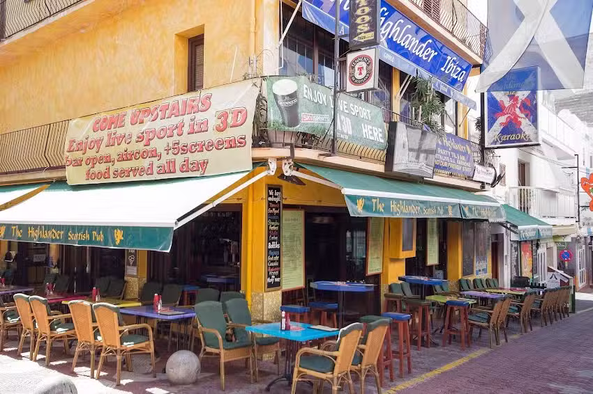 The Highlander Scottish Pub