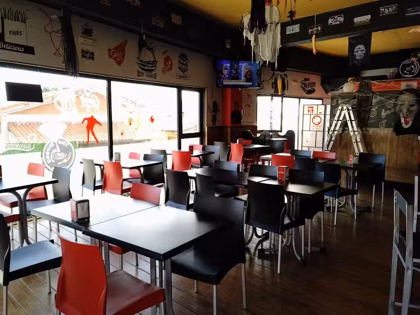 The Tavern American Burger