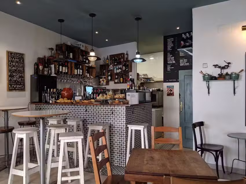 Tinto y Tapas Principe