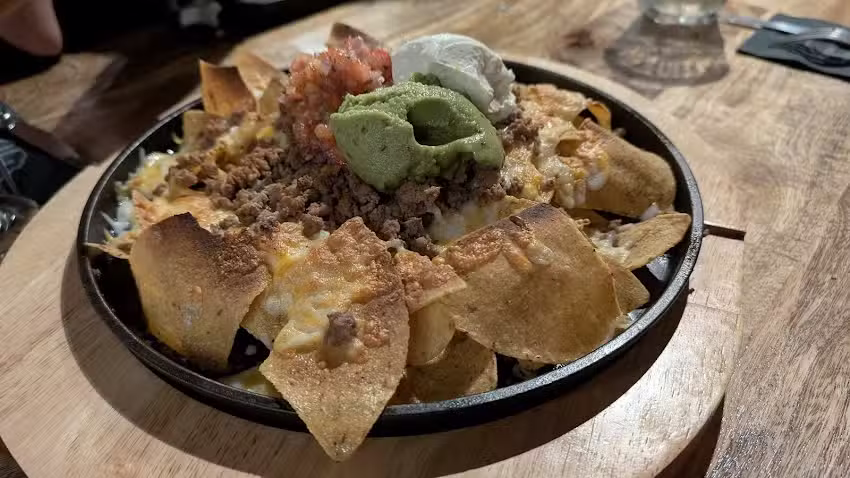 Tr&aacute;game Burger