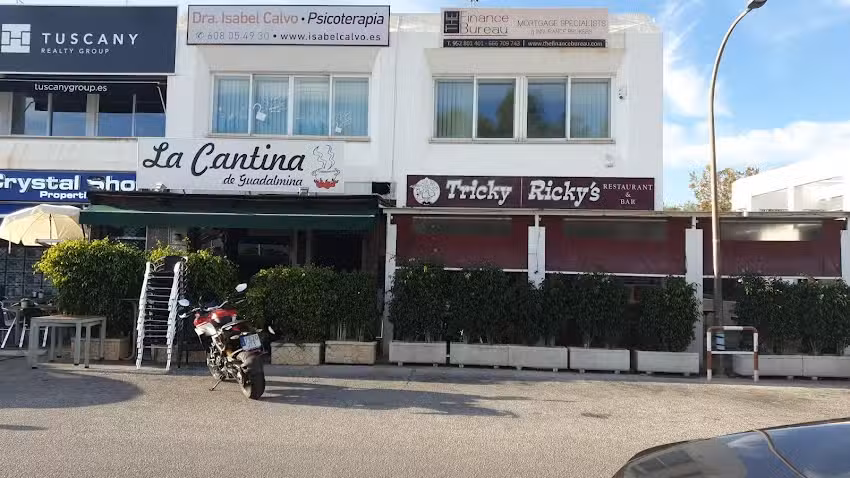 Tricky Ricky&rsquo;s Restaurant & Bar