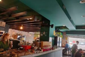 Tropicaña Braseria O Burgo