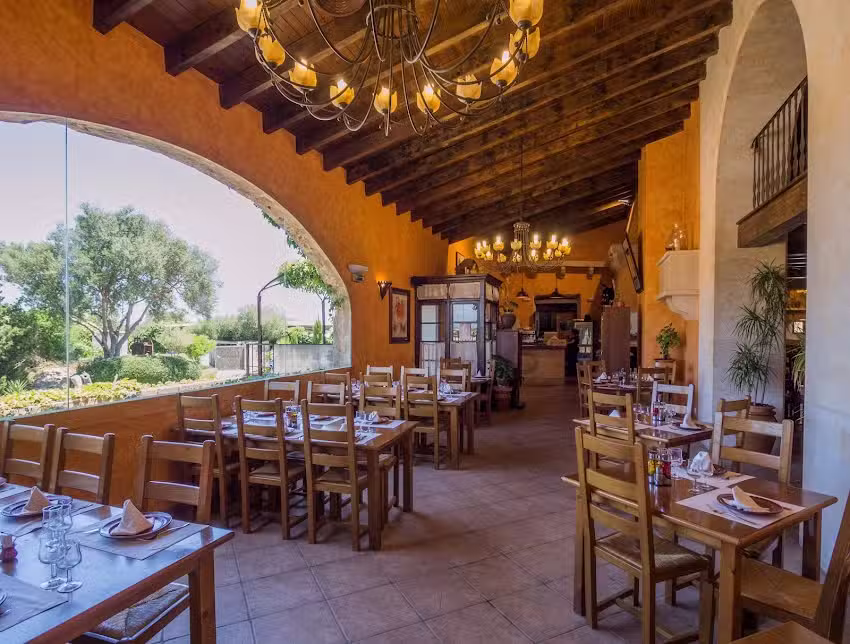 Tur&oacute; Restaurant