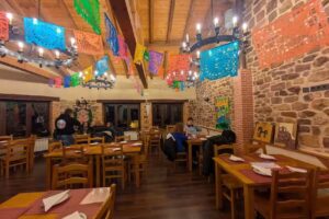 Un Mundo Raro | Restaurante Mexicano